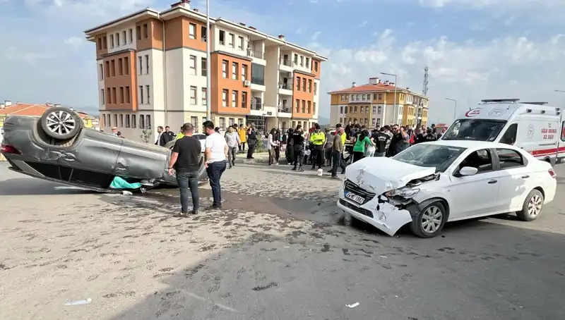 Nurdağı'nda Heyecan Veren Kaza: 6 Çocukla Birlikte 9 Yaralı!