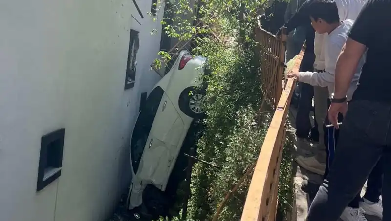 Kağıthane'de Dehşet Anları: Metrelerce Sürüklendi, Yaşananlar Şokta