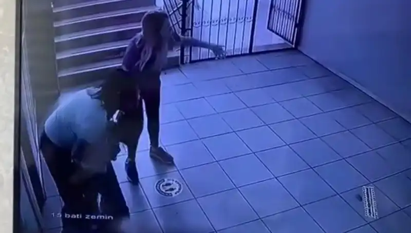 Öğretmenin Heimlich Manevrası, Öğrencinin Hayatını Kurtardı: İşte O Anlar