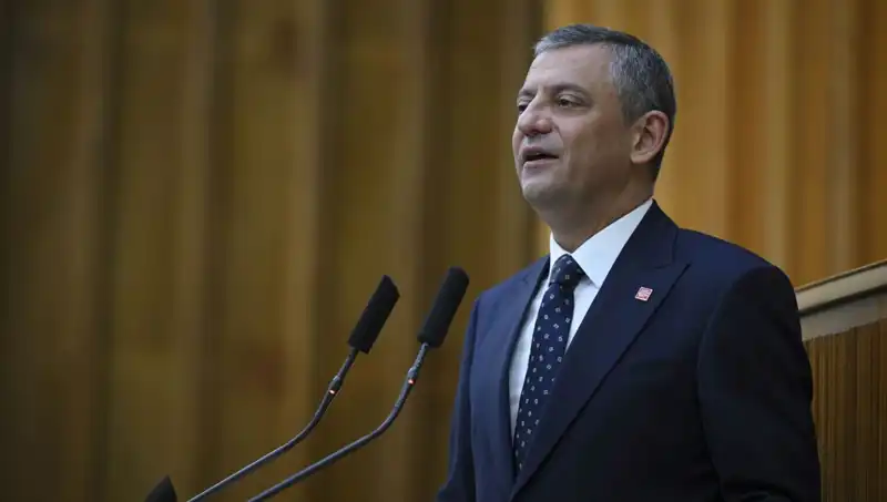 CHP Kurultay Davasında Özel'den Sert Tepki: Siyasi Gerilim Tırmanıyor