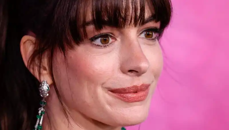 Hollywood'un Karşı Konulmaz Estetik Akımı: Ölü Deri Enjeksiyonları