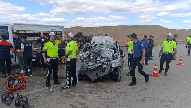 Yozgat'ta Korkunç Kaza: 3 Can Kayıbı ve 2 Yaralı
