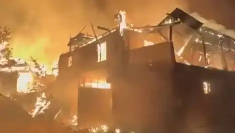 Çankırı'da Yangın Faciası: Altı Ev ve Bir Ahır Alevlere Teslim Oldu