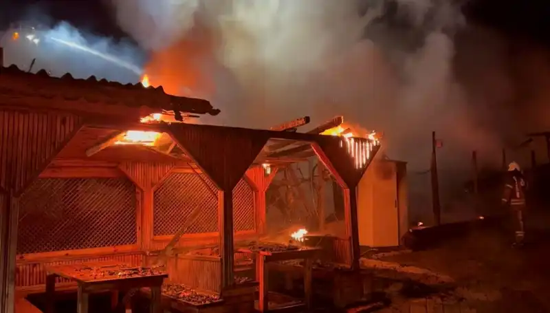 Şile’de Altı Gözleme Restoranı Yangınla Kül Oldu!