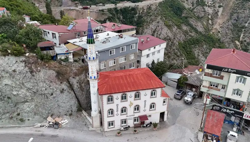 Türkiye'de Çelik Minare Siparişlerinde Patlama Yaşanıyor: Nedenleri ve Sonuçları