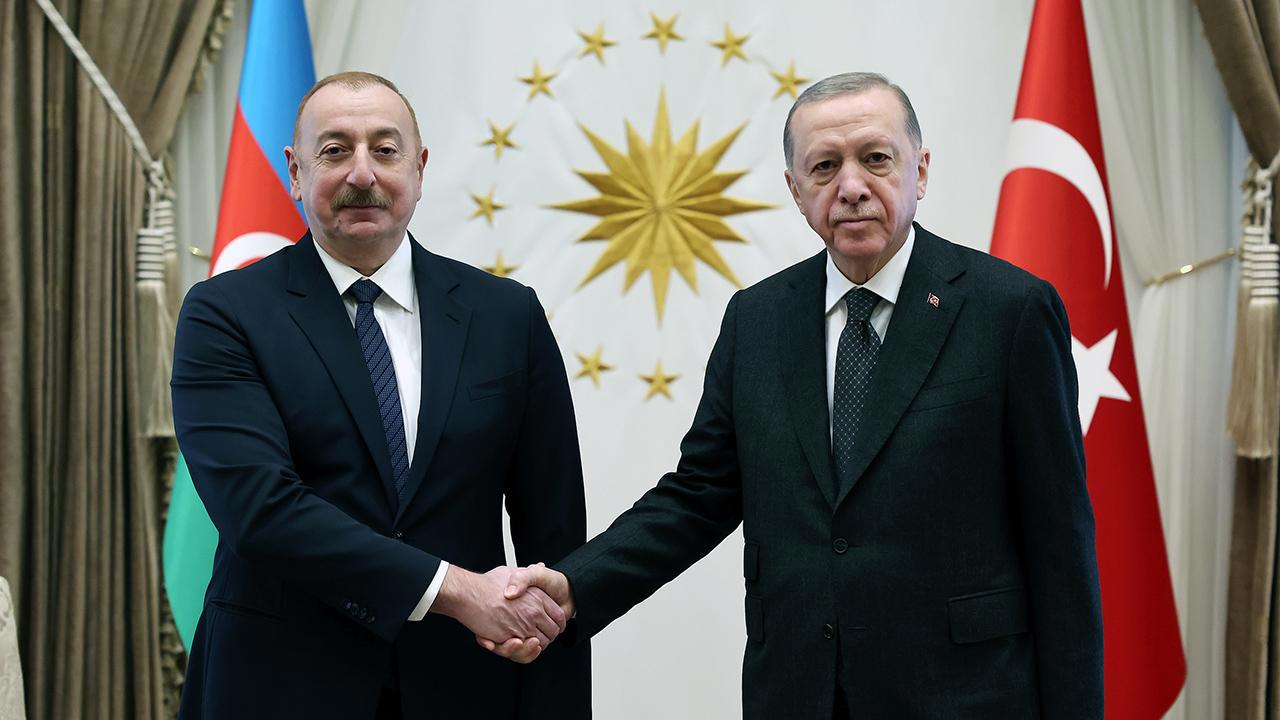 Cumhurbaşkanı Erdoğan, Aliyev'le Görüştü