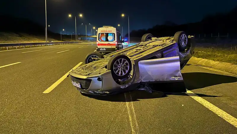 Kuzey Marmara Otoyolu’nda Feci Kaza: İki Otomobil Çarpıştı, Yaralılar Var!