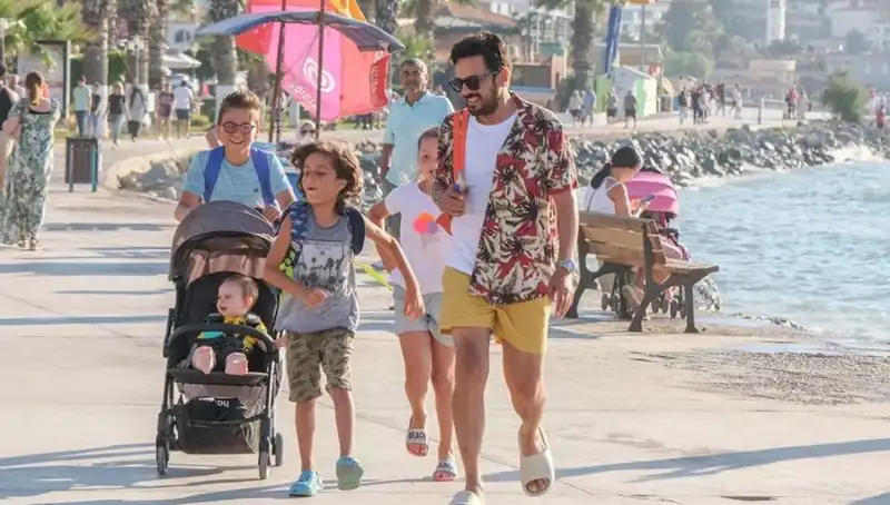 "Ne Olacak Halim" Filmi: Oyuncuları ve Büyüleyici Konusu ile Dikkat Çekiyor