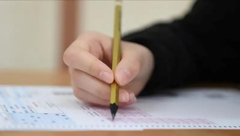 LGS Sınavında Zorlu Sorular Öğrencileri Büyüledi: Sayısal mı Sözel mi?
