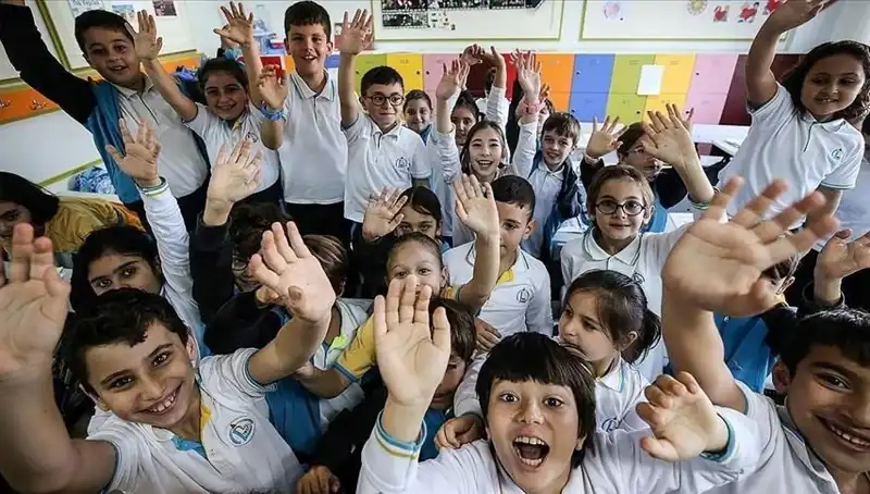 9 Günlük Tatilin Ardından Okul Zilinin Çaldığı O Gün Geldi