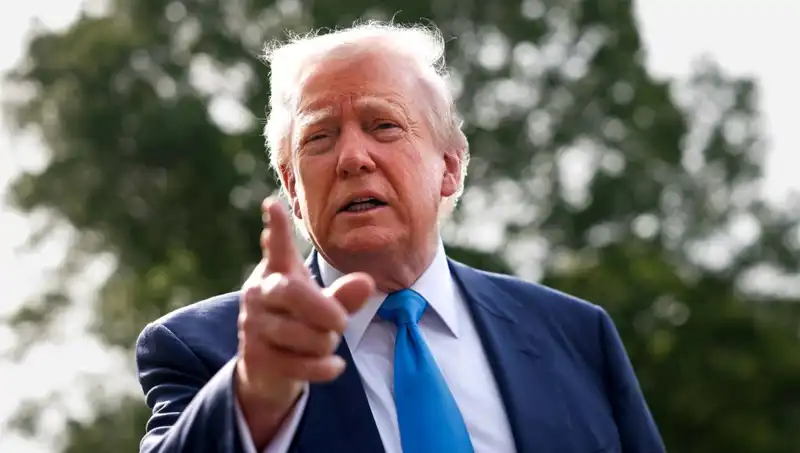 Trump’ın İlk 100 Günde Gerçekleştirdiği Çarpıcı İcraatlar ve Etkileri
