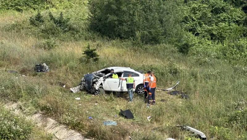 Kuzey Marmara Otoyolu’nda Feci Kaza: Araç Şarampole Devrildi