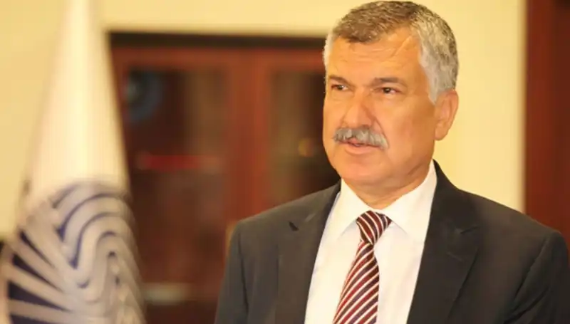 Adana'nın Dinamik Lideri: Zeydan Karalar Kimdir ve Hangi Partiden?