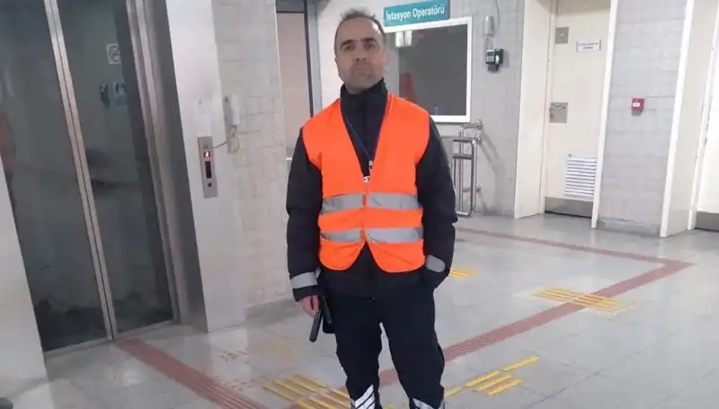 Trende Sigara İçen Yolcu Güvenlik Görevlinin Hayatına Mal Oldu
