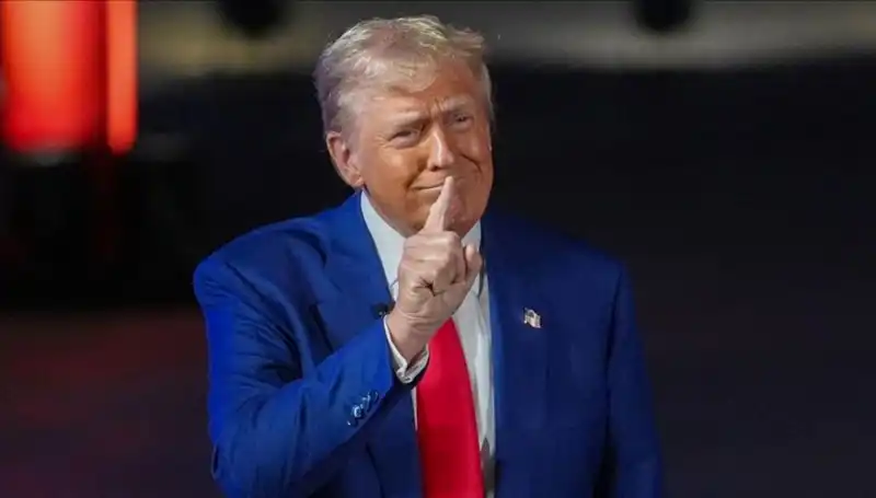 Trump, Wall Street Journal'ı Basın Havuzundan Çıkararak Neyin Peşinde?