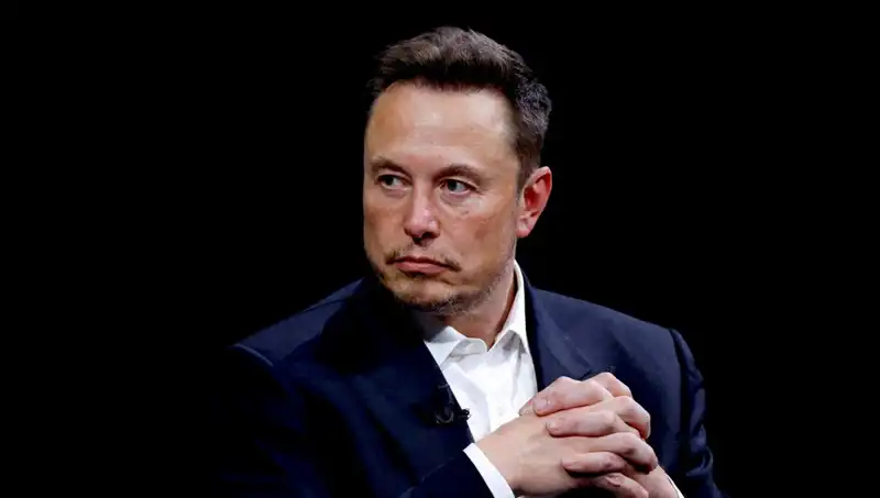 Tesla’nın Yeni Robotları, Cerrahların Ötesine Geçmeyi Hedefliyor