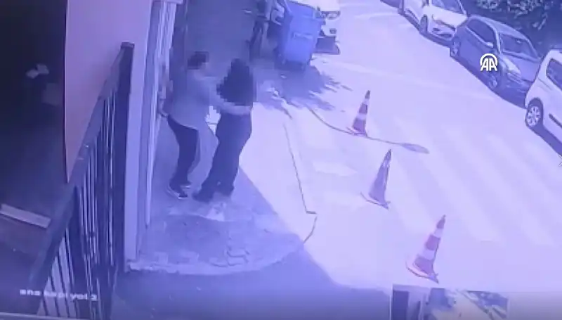 İstanbul'daki Lise Tuvaleti: Tüyler Ürperten Olayın Ardındaki Gerçekler
