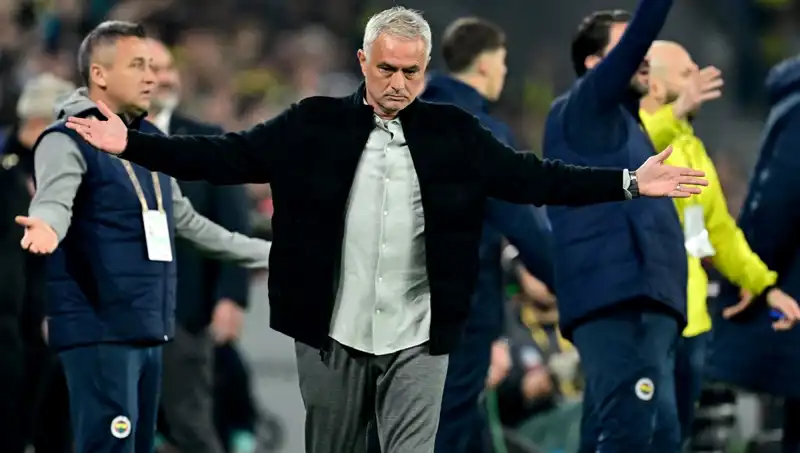 Mourinho'ya Gelen Tepki: "Futbolun Modası Geçti!"