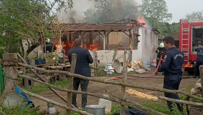 Elektrik Kontağından Çıkan Yangın, Korku Dolu Anlar Yaşattı!