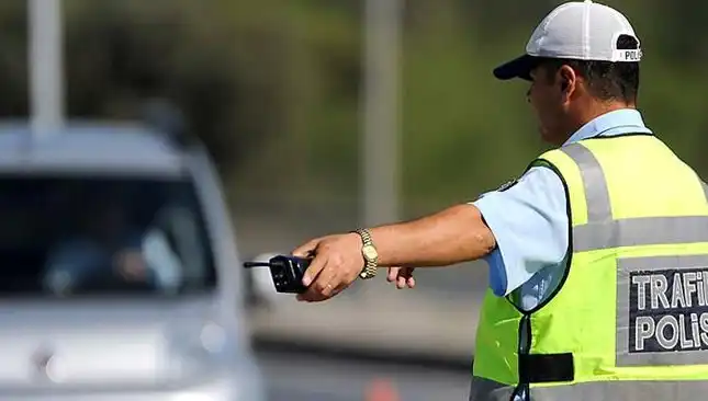 Ehliyetsiz Drift Atan Sürücüye Rekor Ceza: 65 Bin Lira