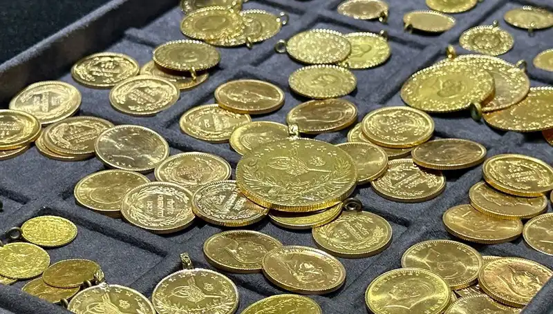 Hafta Sonu Altın Fiyatları: Yükseliyor Mu, Düşüyor Mu? Uzmanlar Ne Diyor?