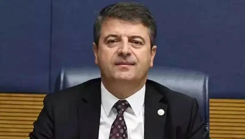 Adıyaman Belediye Başkanı Abdurrahman Tutdere Görevine İade Edildi, Şehirde Yeni Dönem Başlıyor