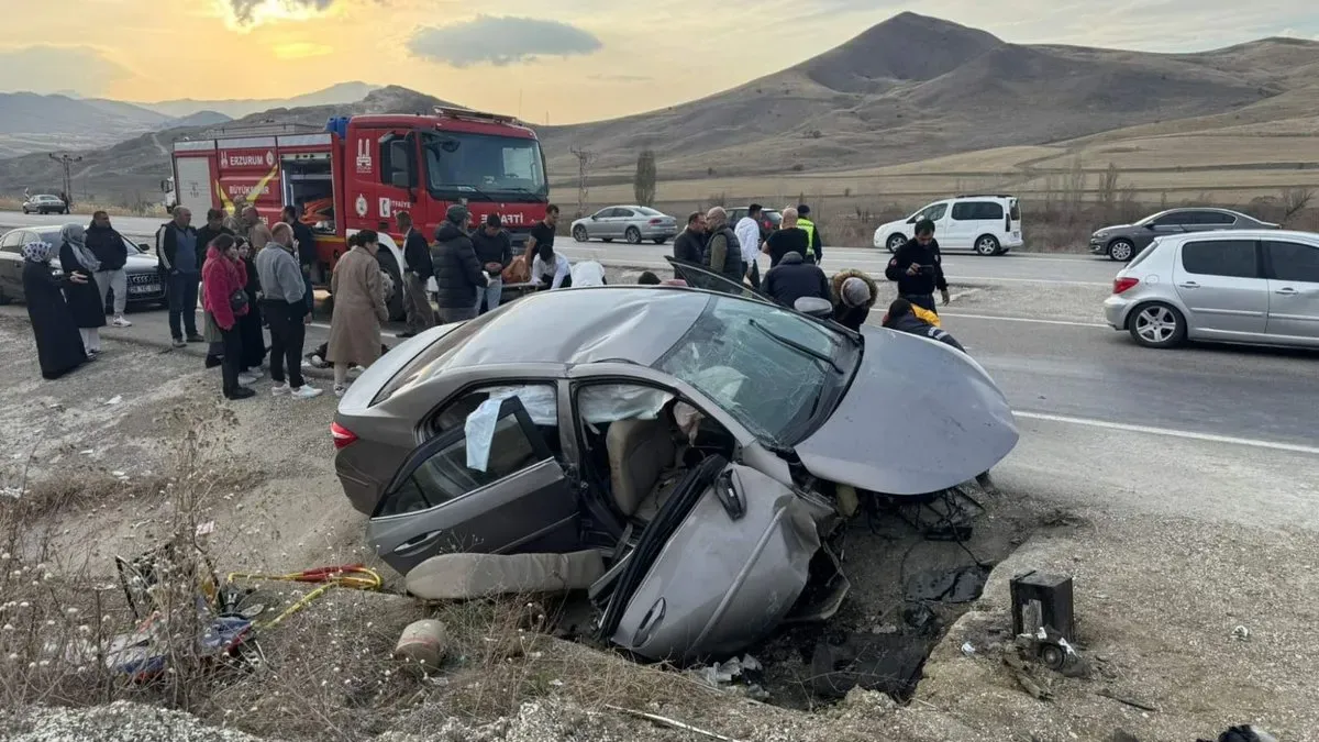 Erzurum'da Feci Kaza: Otomobil Su Kanalına Çarptı, 3 Kişi Hayatını Kaybetti
