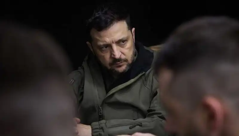 Zelenski’den Şok İddia: Rusya, Kuzey Kore Yapımı Füze Kullandı mı?