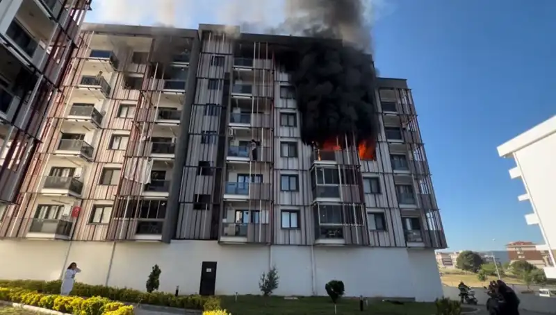 Çanakkale'de Korku Dolu Anlar: Sabah Yangınıyla Uyanan Vatandaşların İfadesi