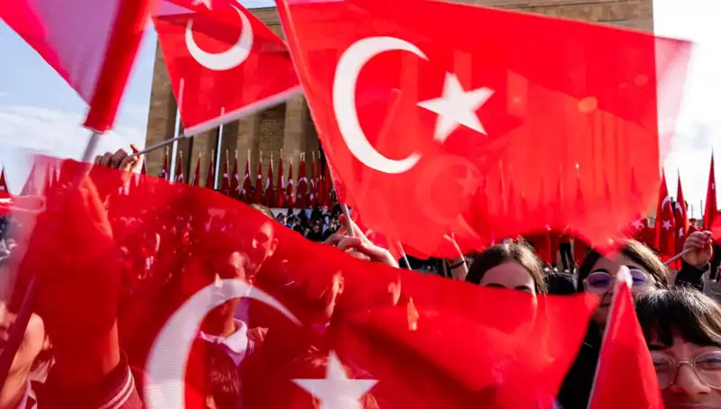 23 Nisan Ulusal Egemenlik ve Çocuk Bayramı'nda Tüm Türkiye'de Coşku Dolu Kutlamalar