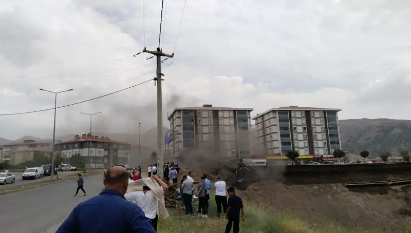 Bitlis'te Şok Edici Doğalgaz Patlaması: Can Kaybı Olmadı