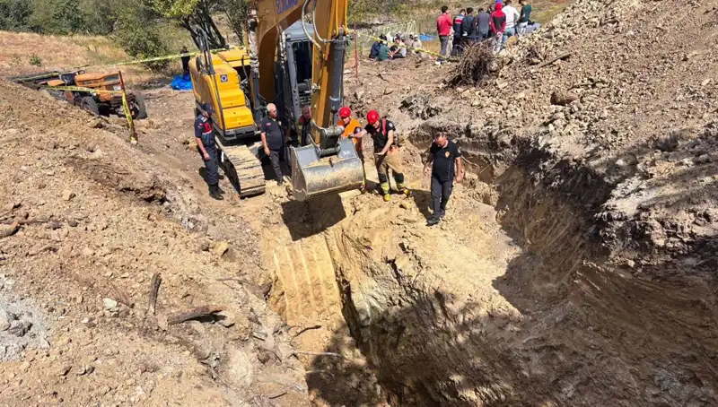 Manisa’da Havuz Kazısında Toprak Kayması: İki Kişi Hayatını Kaybetti