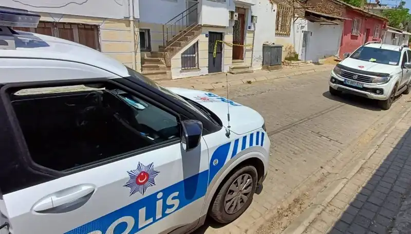 Evden Korkunç Kokular Geldi, Cinayet Gözler Önüne Serildi