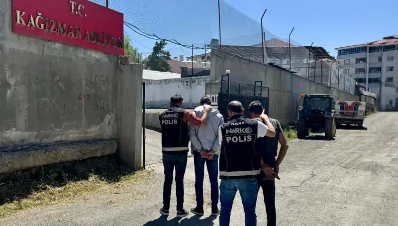 Kars'ta Uyuşturucu Operasyonunda İki Kişi Tutuklandı: Detaylar Ortaya Çıktı