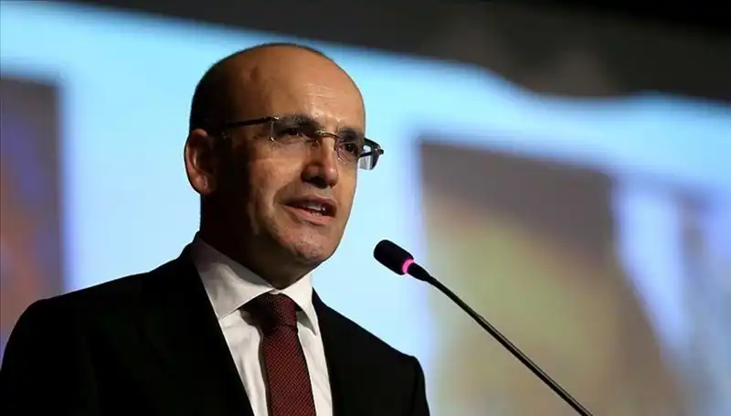 Hazine ve Maliye Bakanı Şimşek, Ekonomik İstikrar İçin Yoğun Görüşmelerde Bulundu