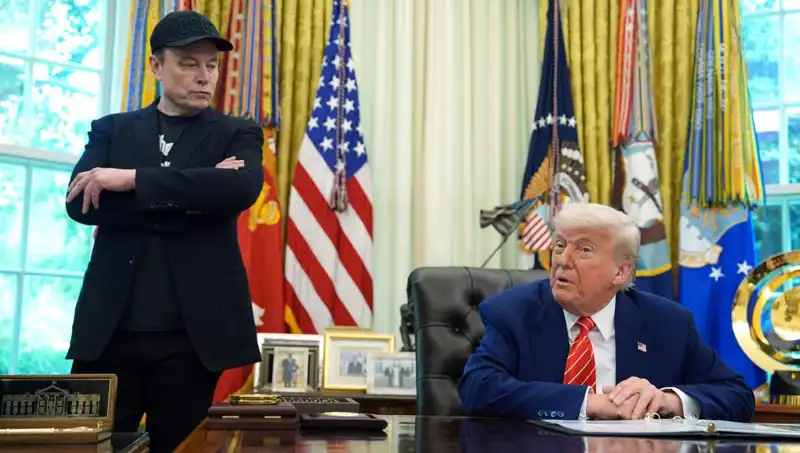 Trump'ın Rakibi mi? Cumhuriyetçi Seçmenler Musk'ın Partisine Destek Veriyor