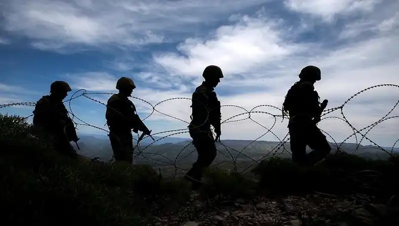 Sınırda Düzensiz Göçmen Operasyonu: 32 Kişi Yakalandı