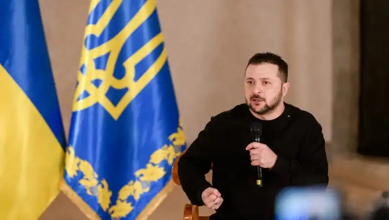 Zelenski'den Moskova'ya Sordu: Barış Neredesin, Kiev Neden Bombalanıyor?