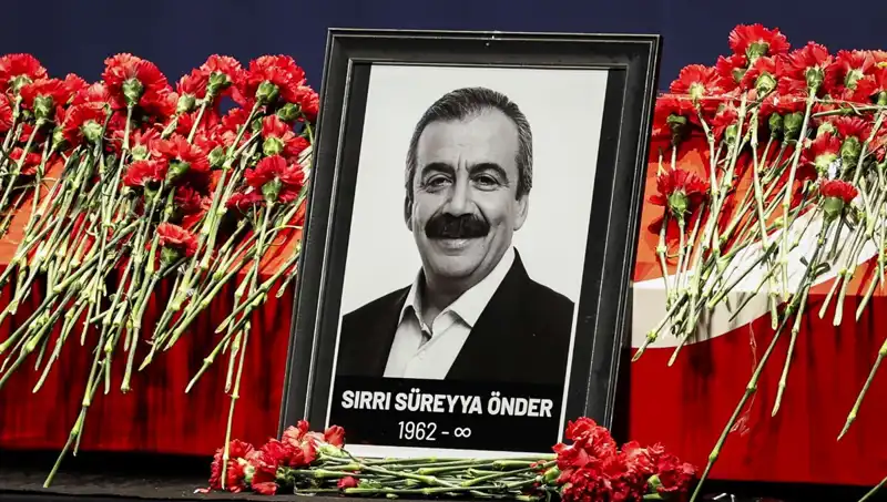 Meclis’te Sırrı Süreyya Önder Anması: Siyasi Arenanın Unutulmaz İsimlerinden Biri
