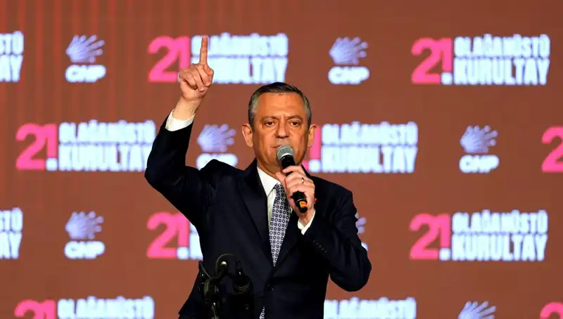 Özgür Özel'in Tartışmalı "Cunta" Açıklamaları Yargıya Taşındı, Gözler Davada