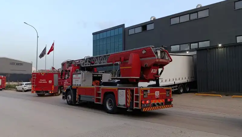 İnegöl’de Fabrika Yangını: Şehirde Korku Dolu Anlar Yaşandı
