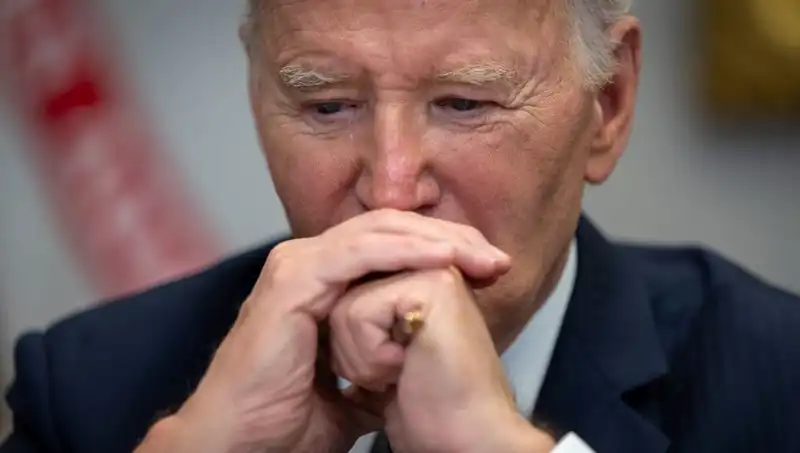 Biden'ın Yaşını Gizleme Yöntemleri: Sağlık Sorunları Tartışılıyor