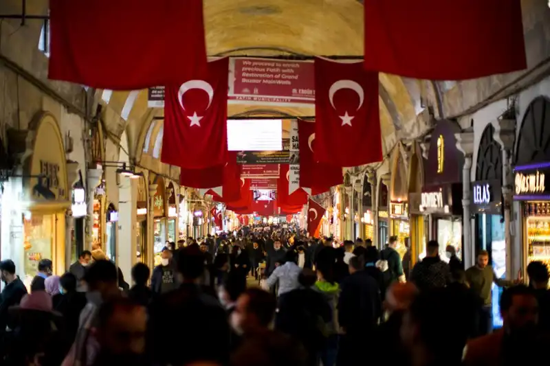 Kapalıçarşı'da 100 Milyon TL'lik Vurgun: Korumalar ve Çakarlı Araçlar
