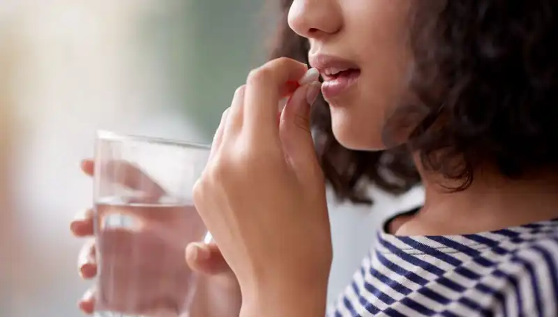 İnternette Kolayca Bulunan Tehlikeli İlaçların Gizli Yüzü