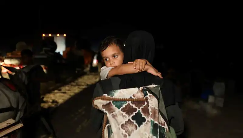 İsrail'den Şok Hedefler: Güvenli Alanlar da Vuruluyor, 13 Filistinli Hayatını Kaybetti