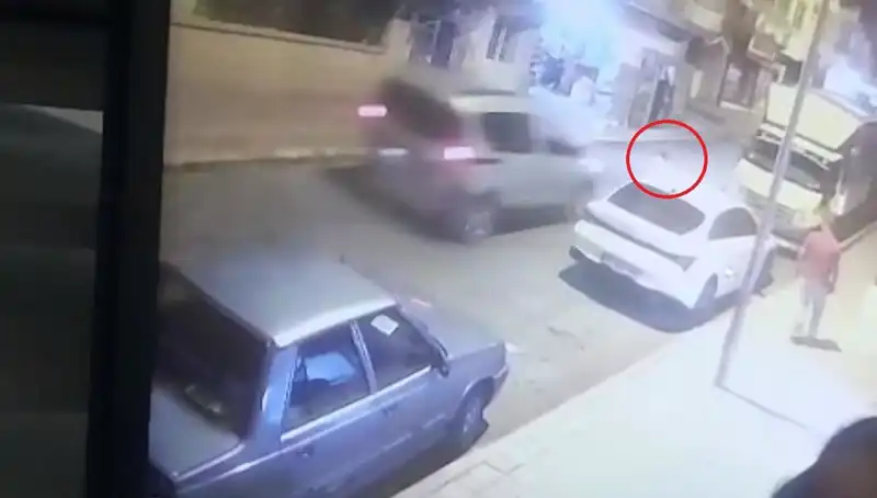 Yola Fırlayan Çocuğa Araç Çarptı! Acılar ve Dram Dolu Anlar