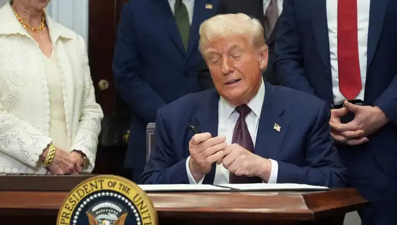 Trump, Beyaz Saray’a 200 Milyon Dolarlık Lüks Yenilemeyle Geri Dönüyor