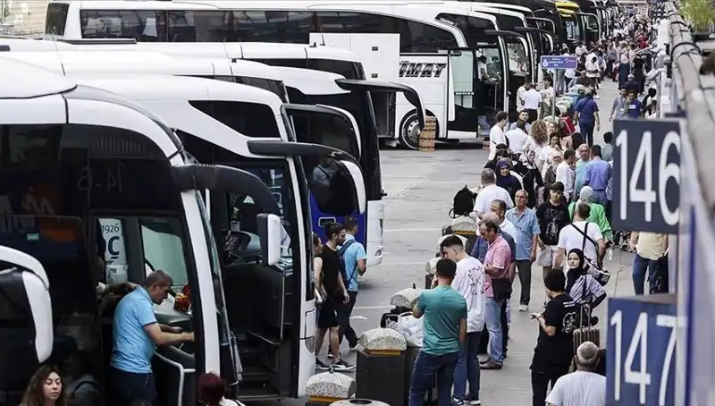 İstanbul'dan Ayrılanların Sayısı Geçen Yıl Rekor Kırdı: 369 Bin 453
