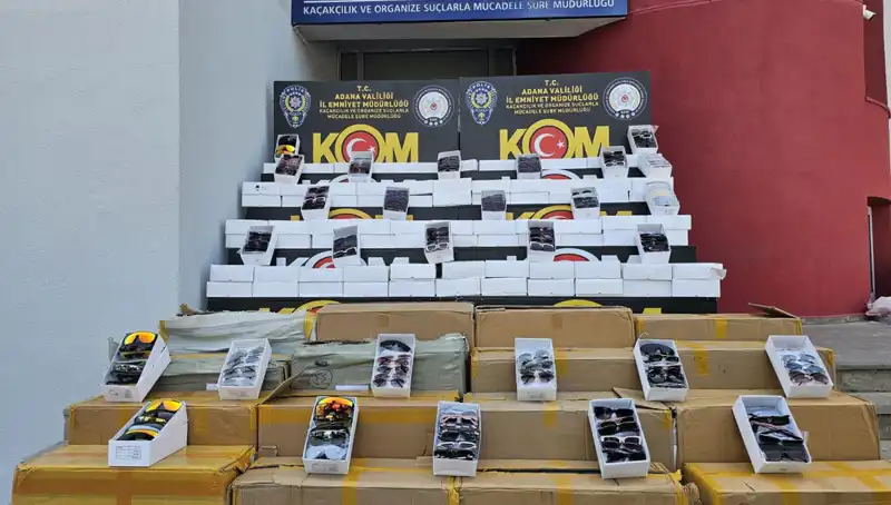 Adana'da Kaçak Güneş Gözlüklerine Büyük Darbe: 12 Bin Adet Ele Geçirildi
