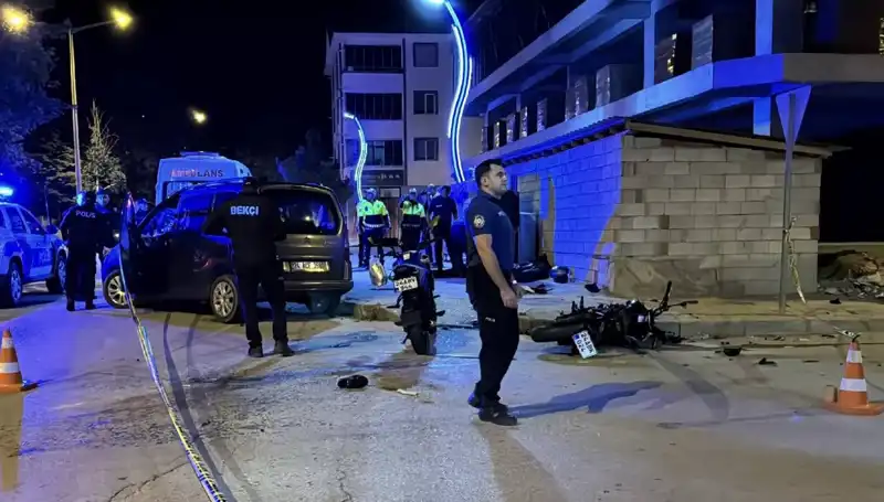 Otomobil Motosiklete Çarptı: İki Kişinin Hayatı Kayıp